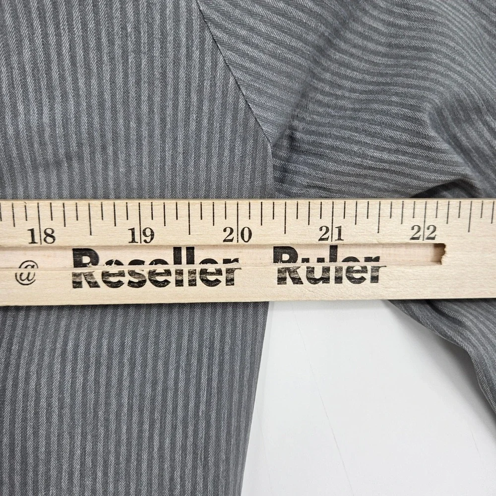 Lululemon Shirt Mens Medium Button Up Activewear Casual Striped Gray Long Sleeve